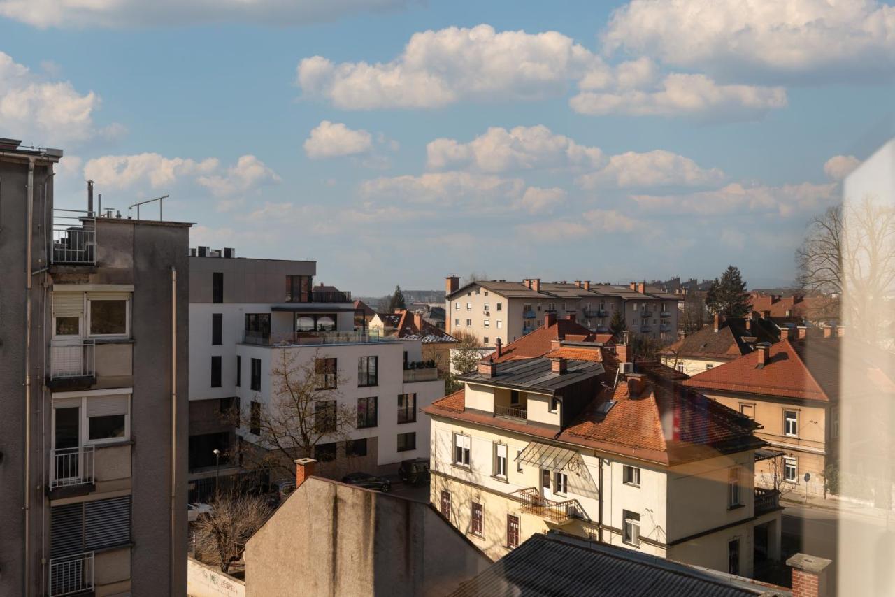 Canopy Apartment Ljubljana Exterior photo
